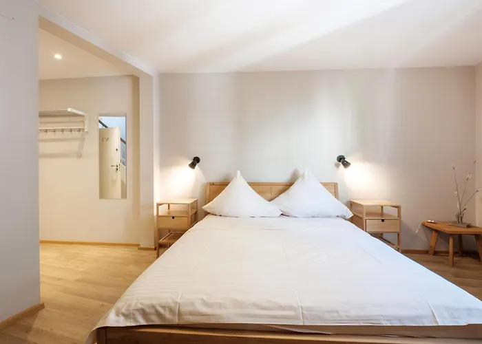 Апартаменты Boutique Charme Kueferstr 4-6 *